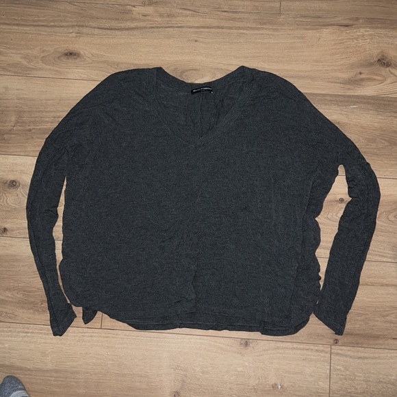 Brandy Melville Gray Long-sleeve shirt - Picture 3 of 3